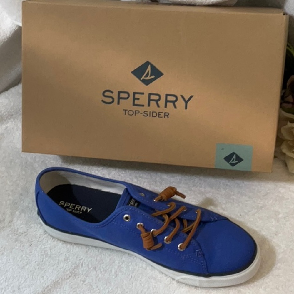 SPERRY CANVAS SNEAKERS BOX INCLUDED SIZE 10